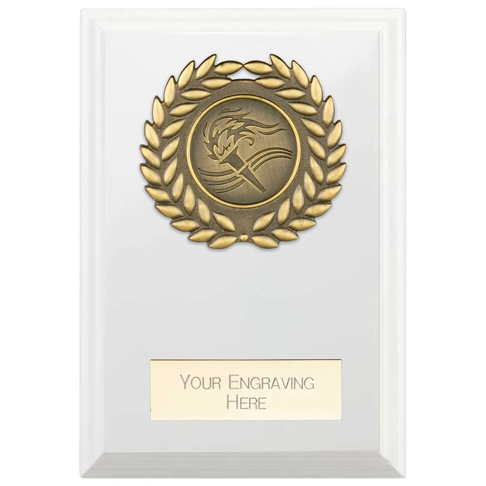 Reward Wreath Plaque Arctic White